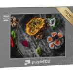 puzzleYOU Puzzle Maki mit Lachs, Früchten und Dekorationen, 100 Puzzleteile, puzzleYOU-Kollektionen Sushi