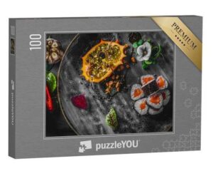 puzzleYOU Puzzle Maki mit Lachs, Früchten und Dekorationen, 100 Puzzleteile, puzzleYOU-Kollektionen Sushi