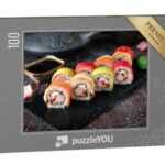 puzzleYOU Puzzle Regenbogen-Sushi-Rolle mit Lachs und Avocado, 100 Puzzleteile, puzzleYOU-Kollektionen Sushi, Küche, Asiatisches Essen