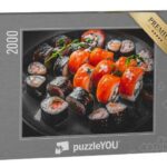 puzzleYOU Puzzle Sushi-Rolle mit Lachs, Avocado, Gurke, Reis, 2000 Puzzleteile, puzzleYOU-Kollektionen Sushi, Asiatisches Essen